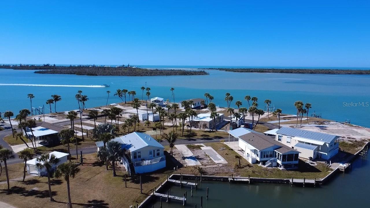 Image 8 of 28 For 7500 Park Pointe Drive 53