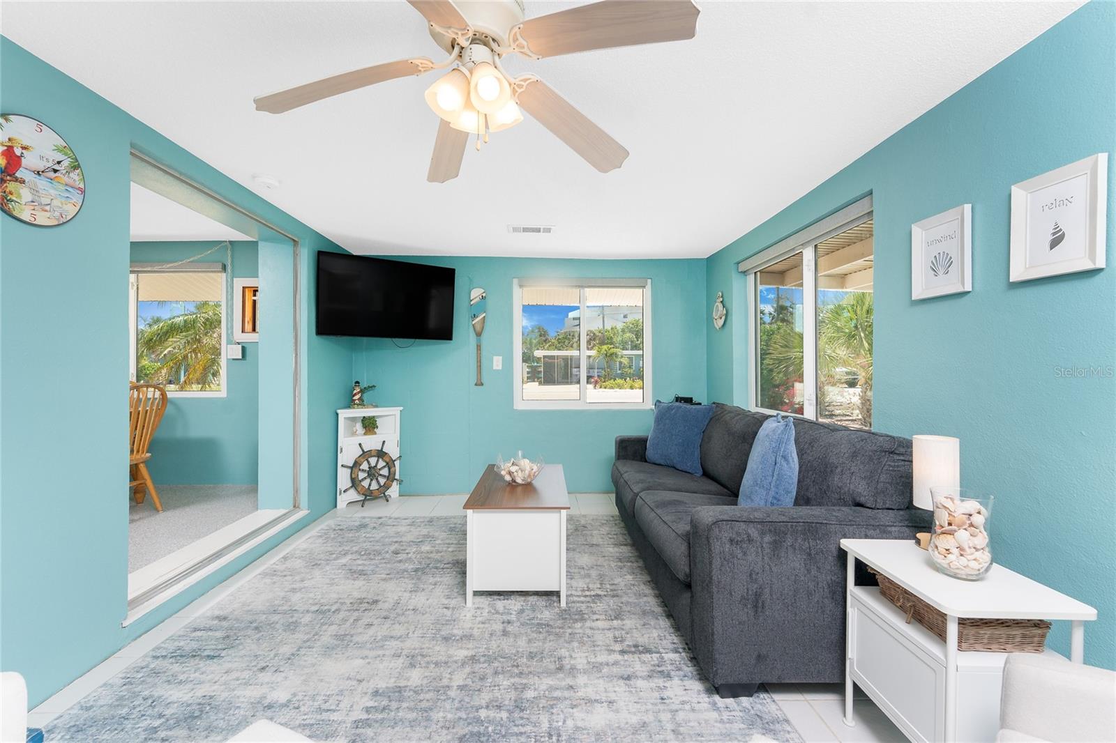 Listing photo id 13 for 1245 Gulf Boulevard