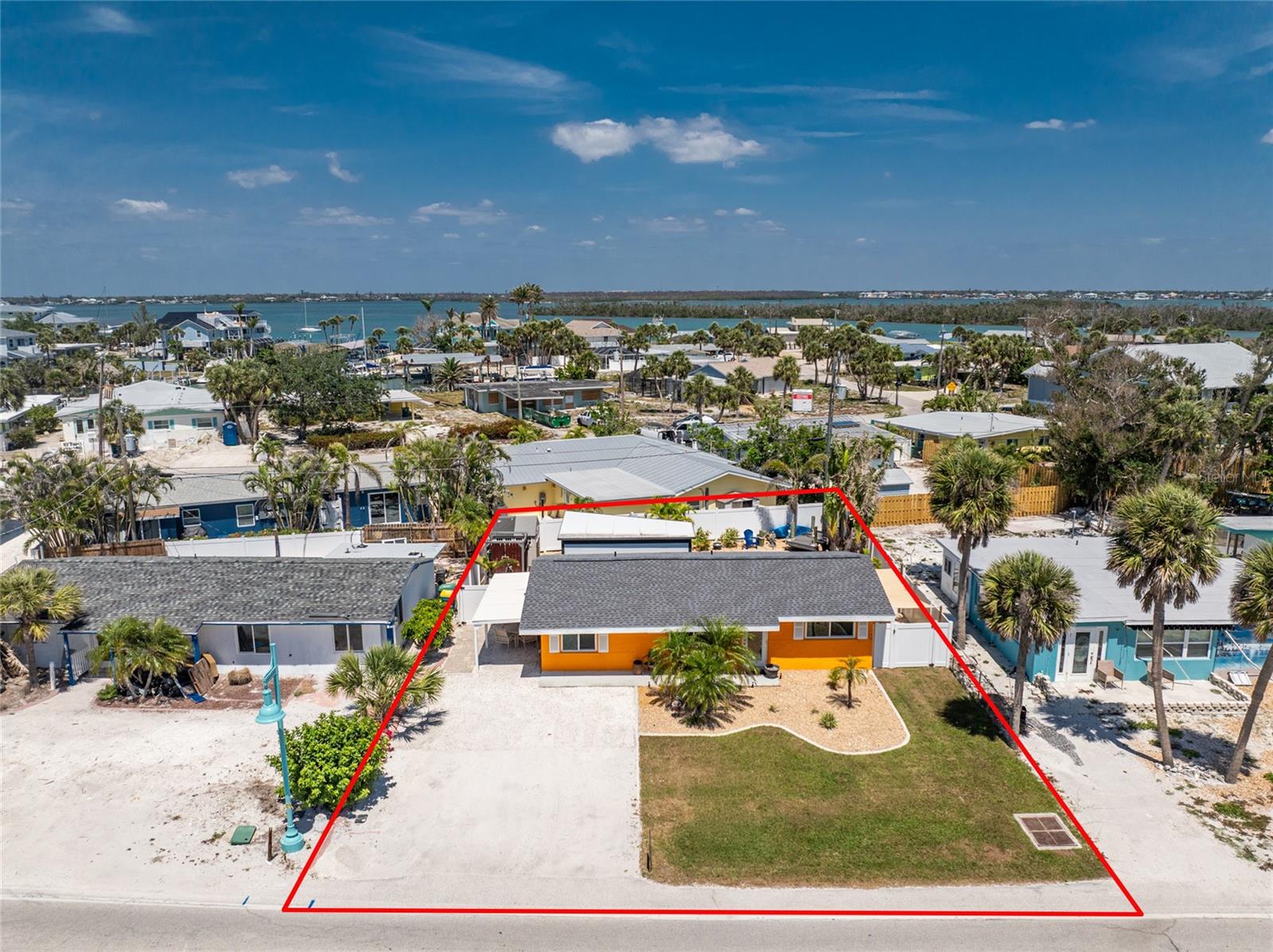Listing photo id 0 for 1245 Gulf Boulevard