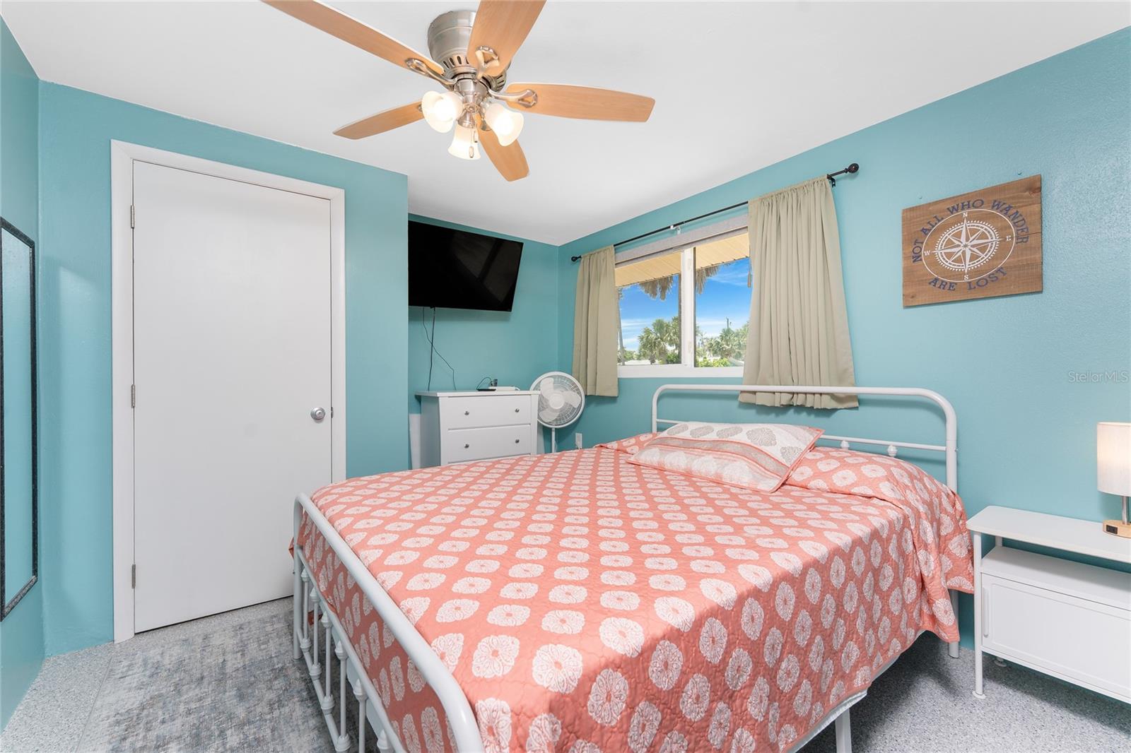 Listing photo id 26 for 1245 Gulf Boulevard