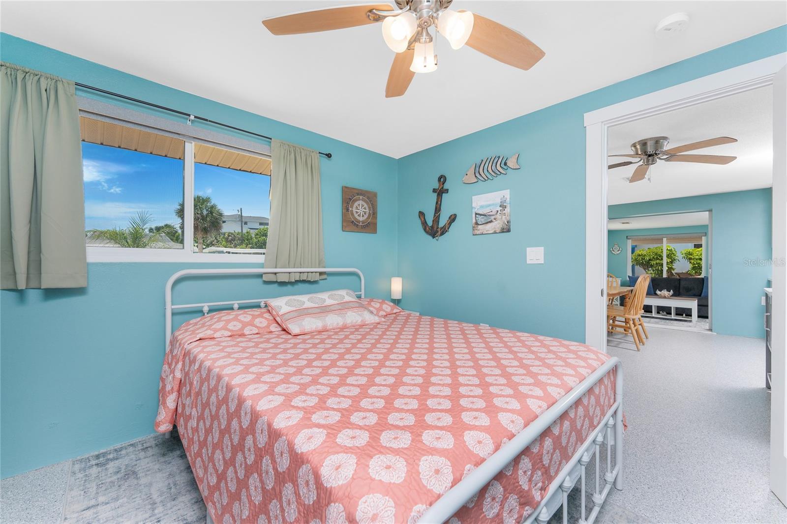 Listing photo id 27 for 1245 Gulf Boulevard