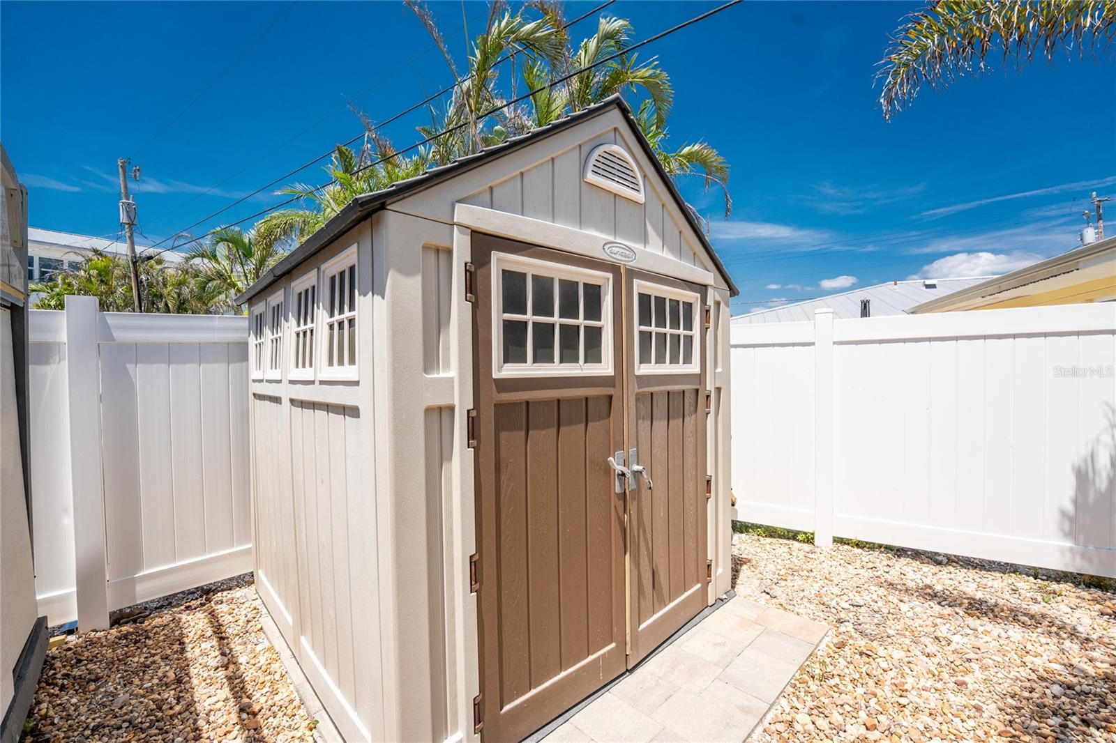 Listing photo id 50 for 1245 Gulf Boulevard