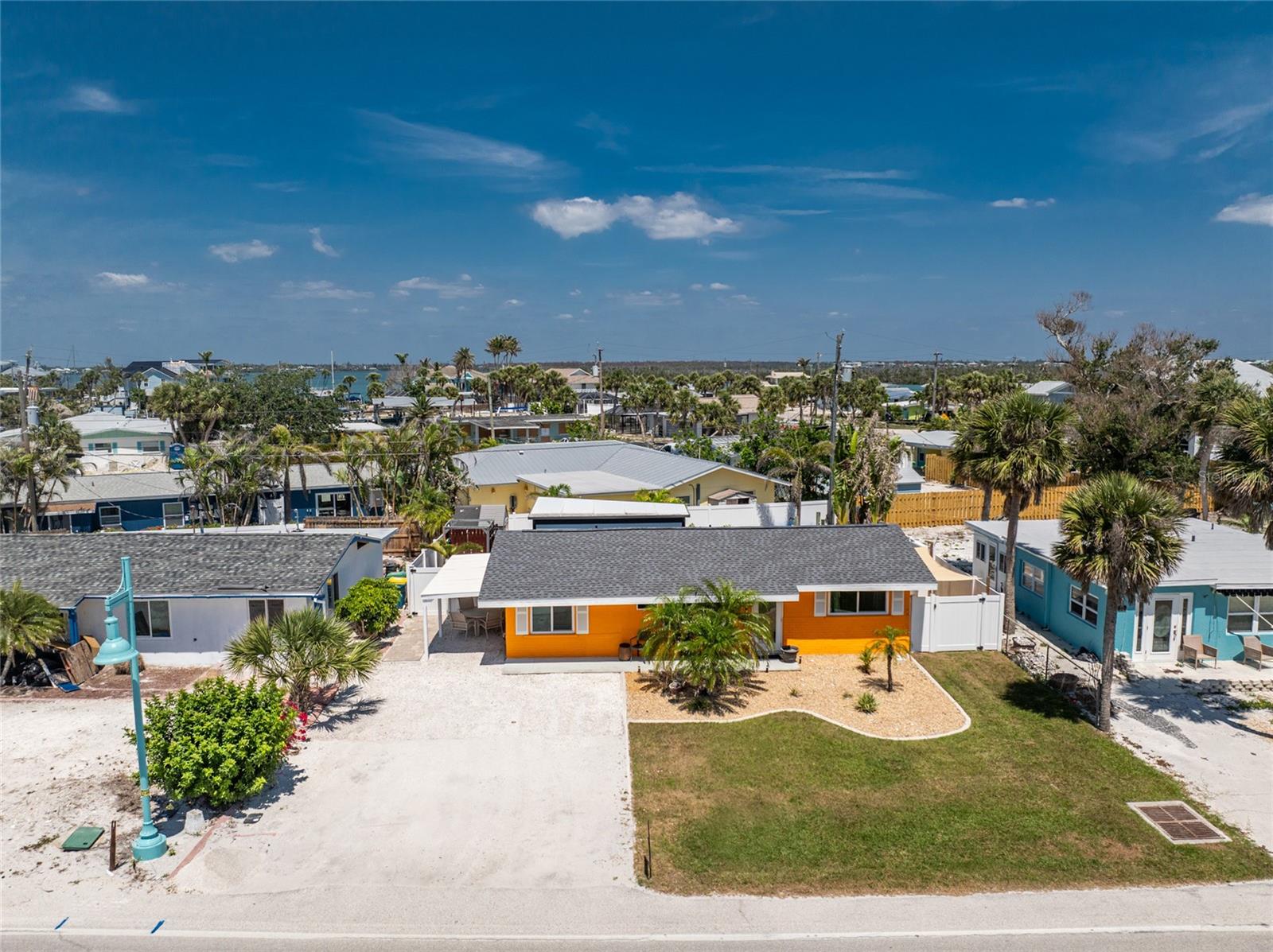 Listing photo id 51 for 1245 Gulf Boulevard