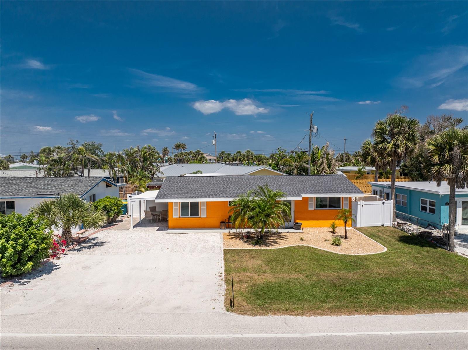 Listing photo id 56 for 1245 Gulf Boulevard
