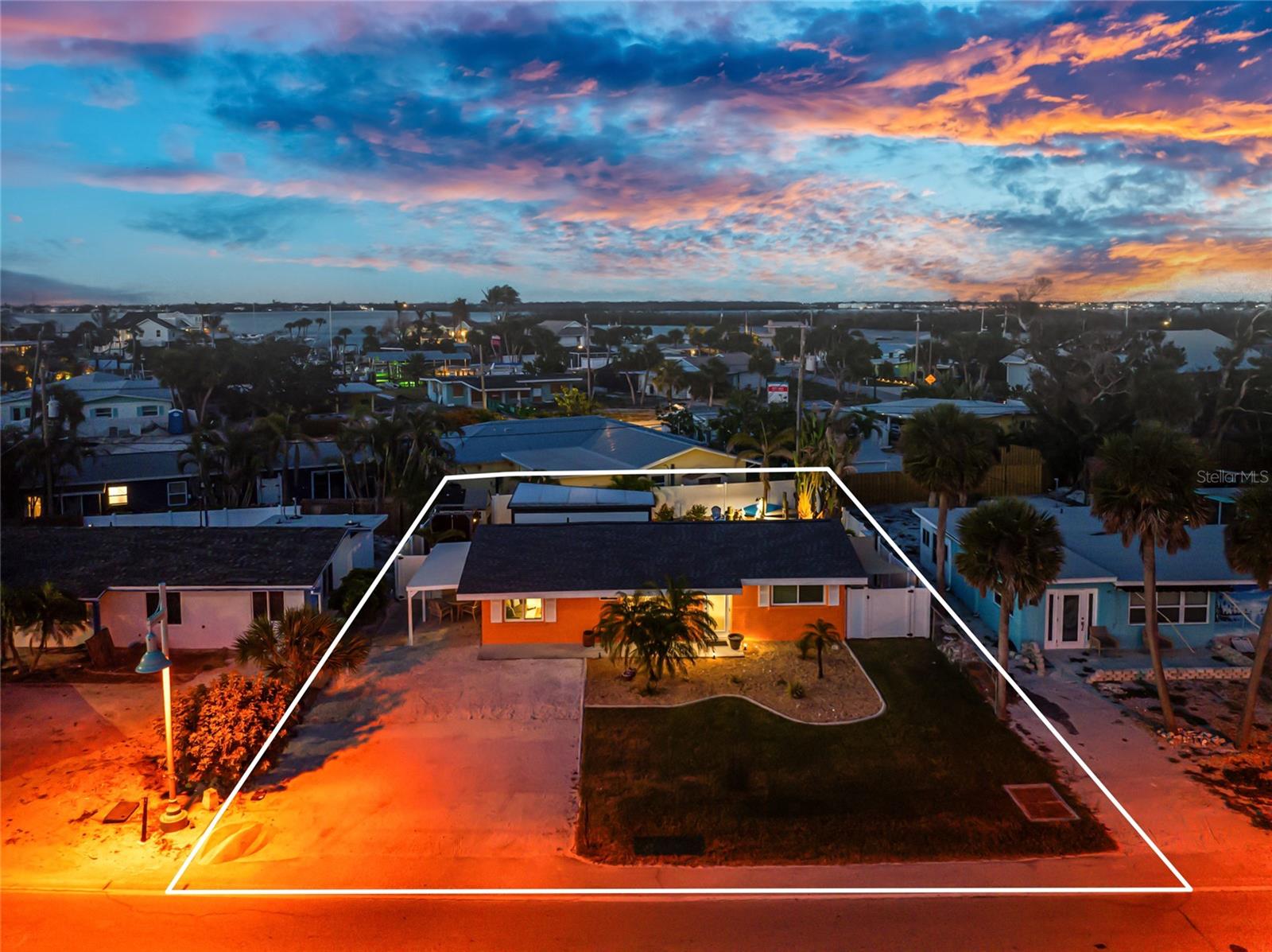 Listing photo id 58 for 1245 Gulf Boulevard