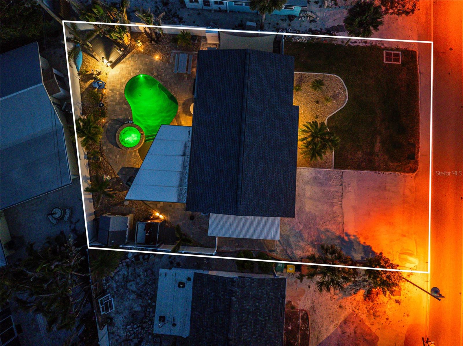 Listing photo id 67 for 1245 Gulf Boulevard