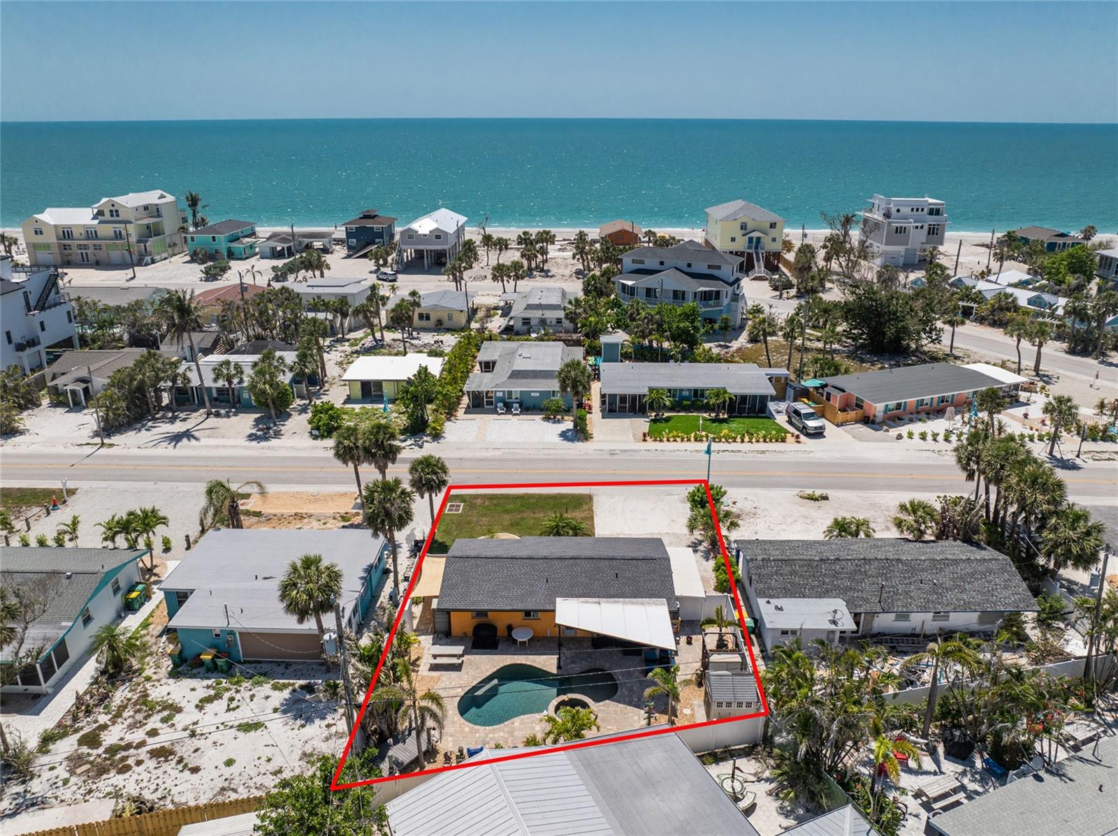 Listing photo id 5 for 1245 Gulf Boulevard