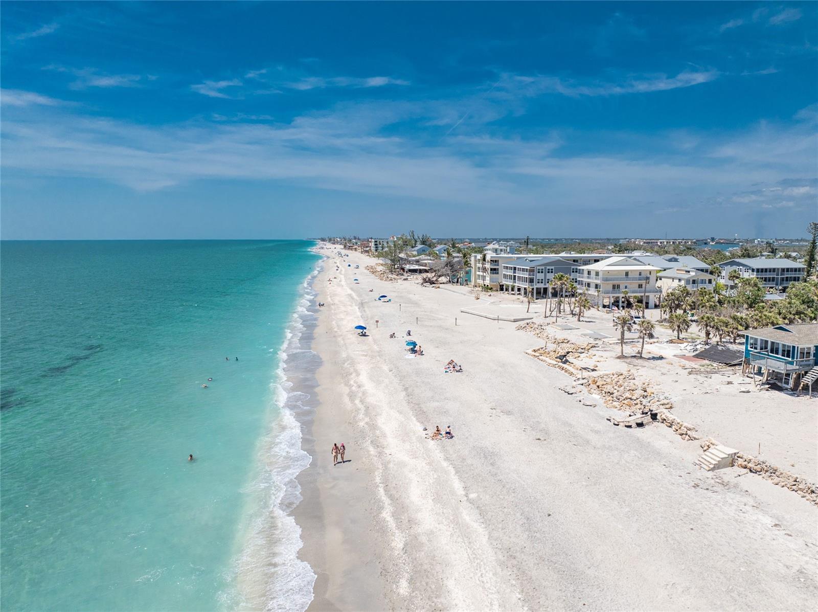 Listing photo id 69 for 1245 Gulf Boulevard