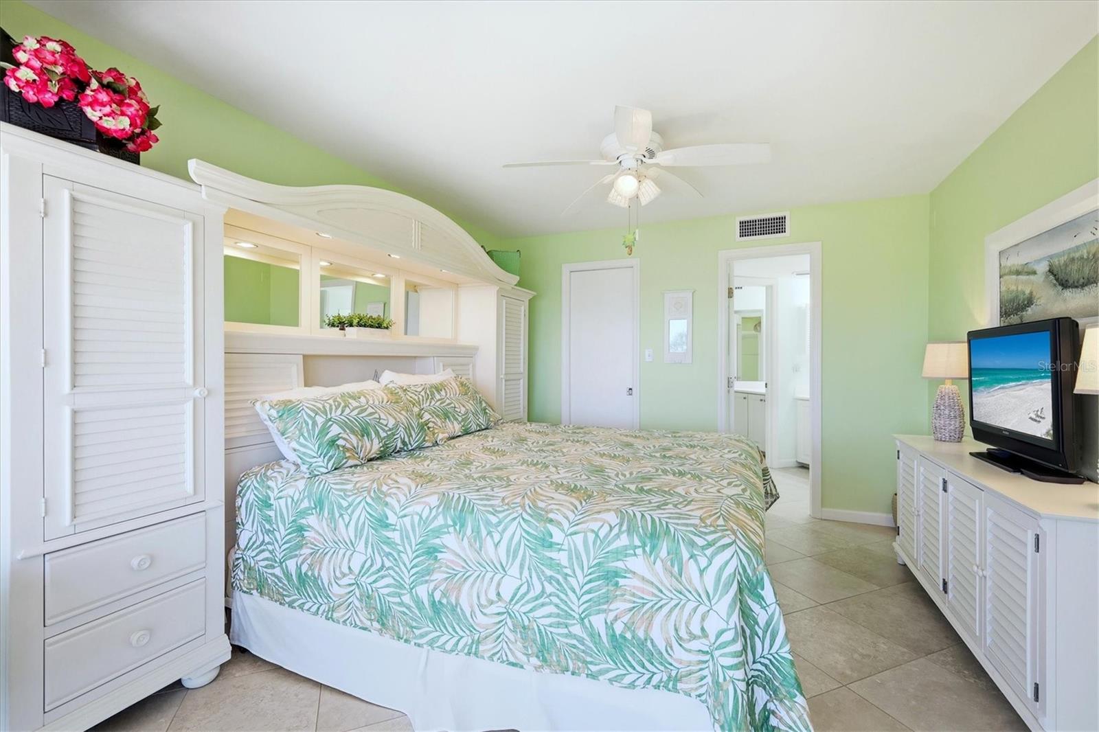 Image 15 of 50 For 5000 Gasparilla Road Bc205