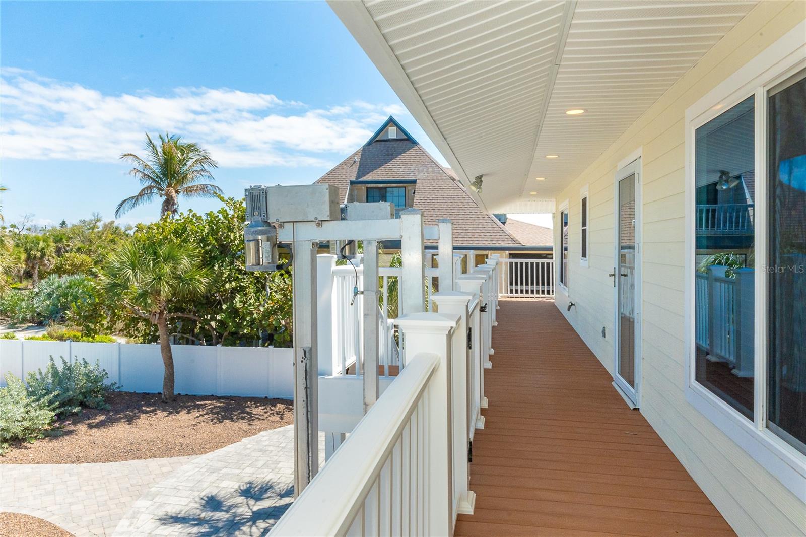 Image 15 of 90 For 230 Gulf Boulevard