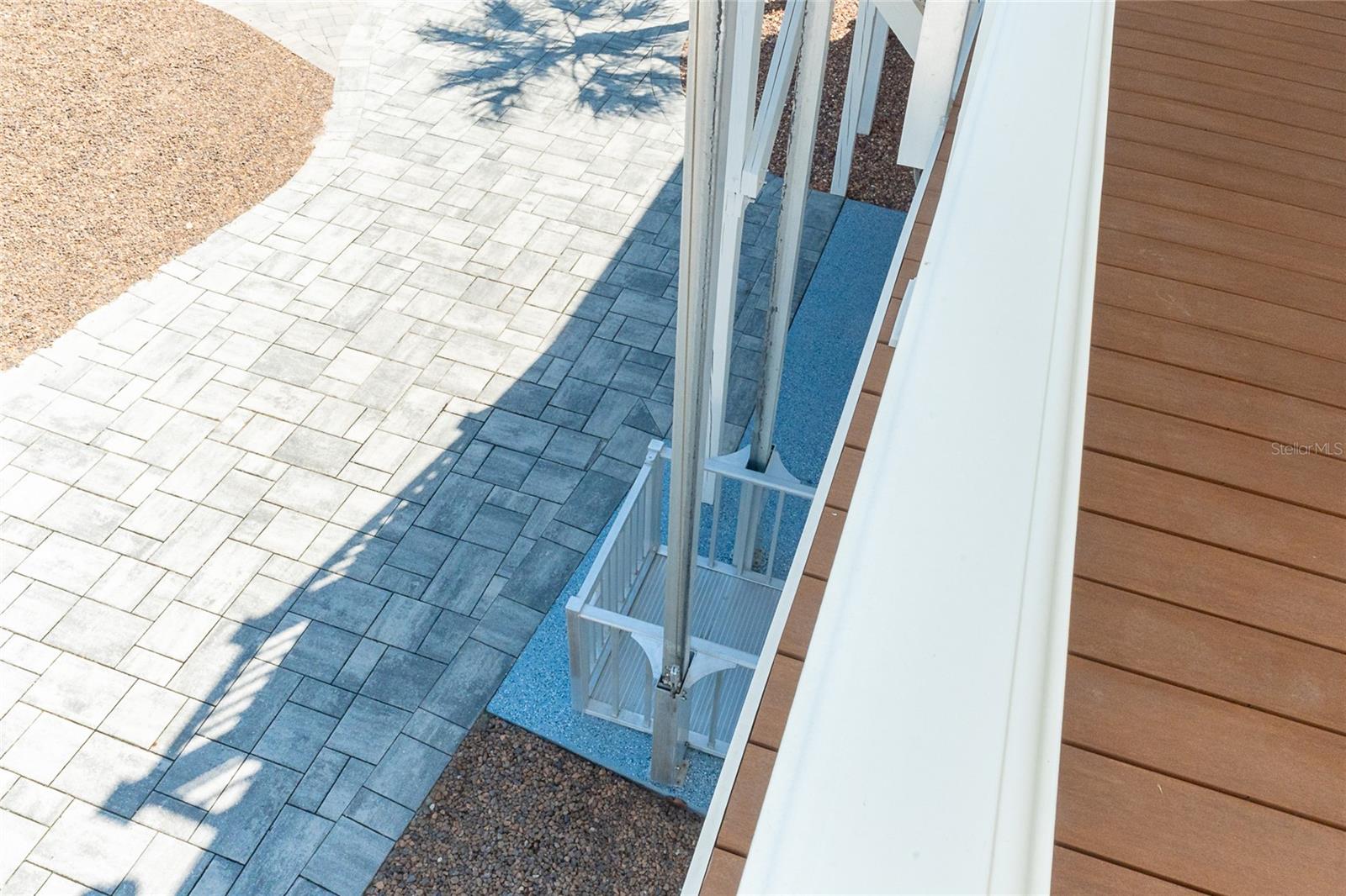 Image 16 of 90 For 230 Gulf Boulevard