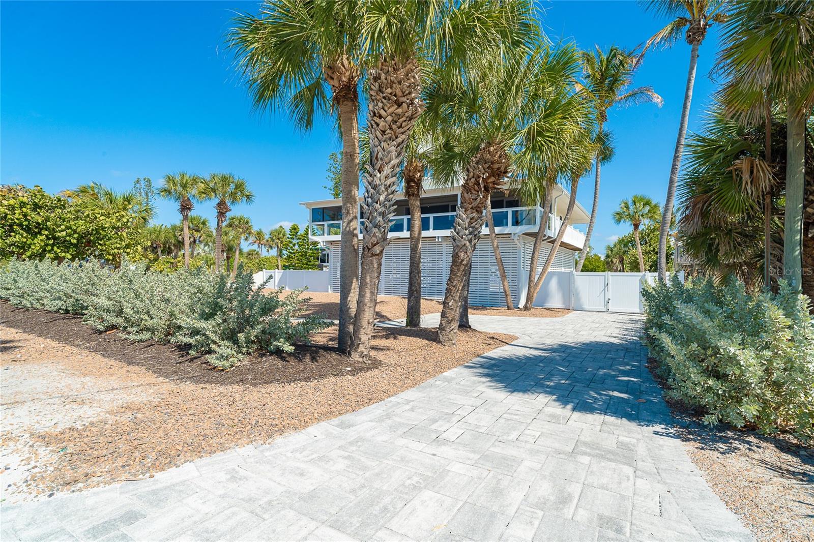 Image 2 of 90 For 230 Gulf Boulevard