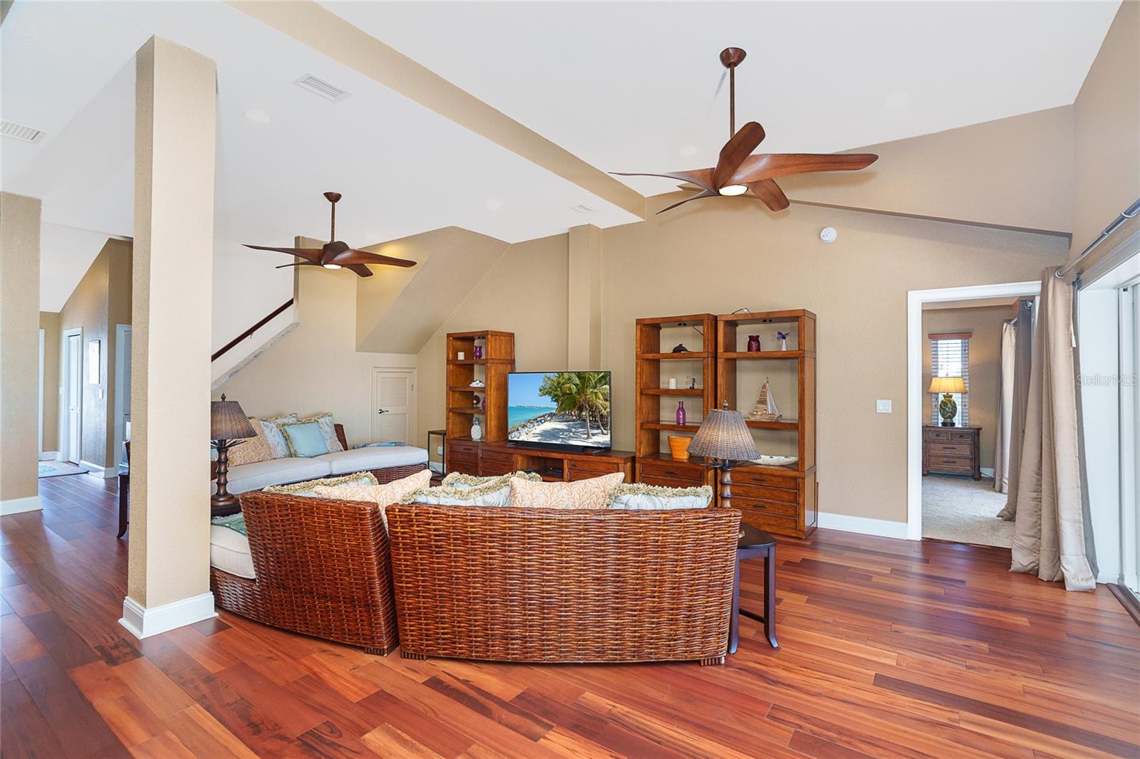 Image 25 of 90 For 230 Gulf Boulevard