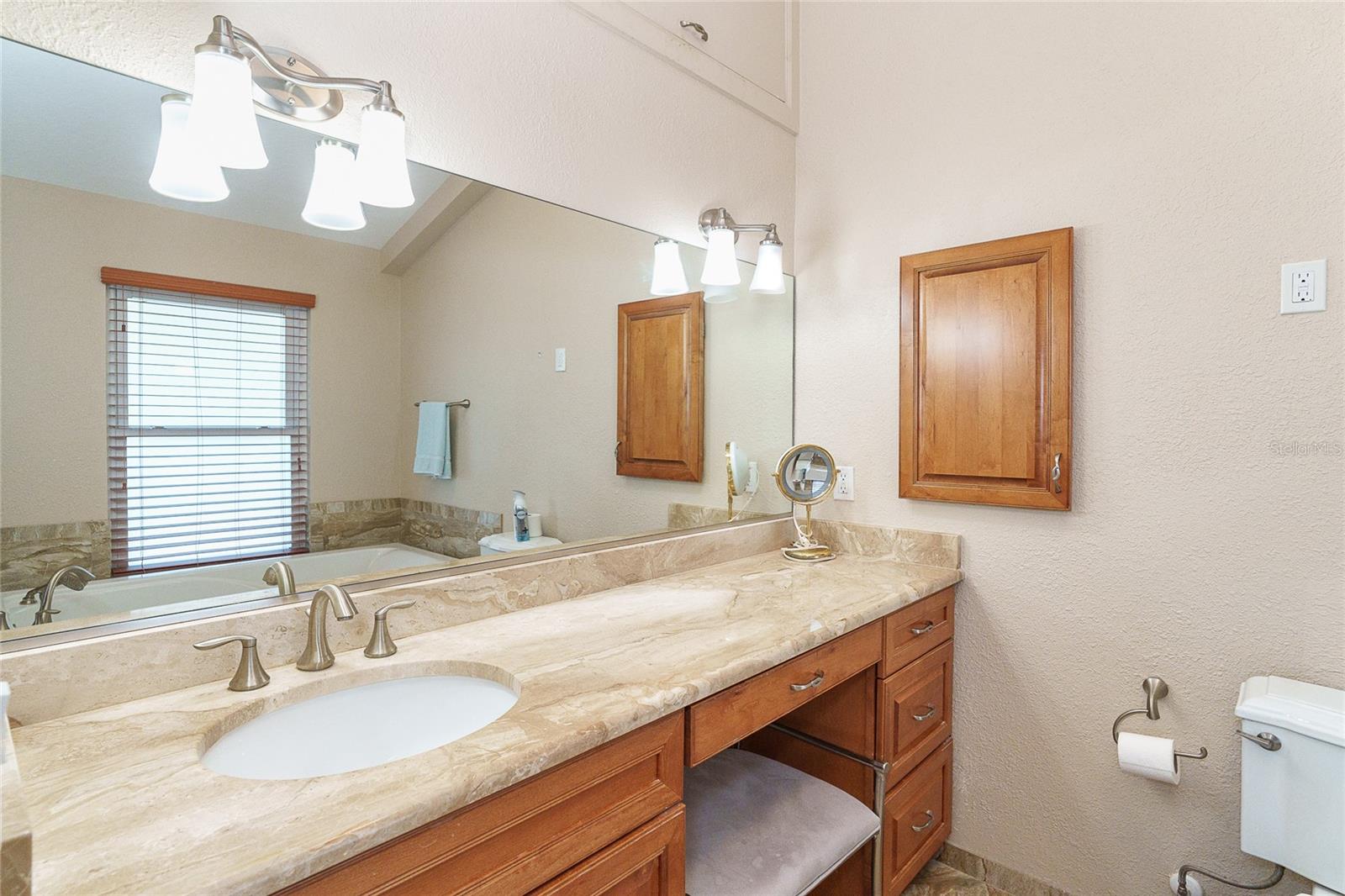 Image 37 of 90 For 230 Gulf Boulevard