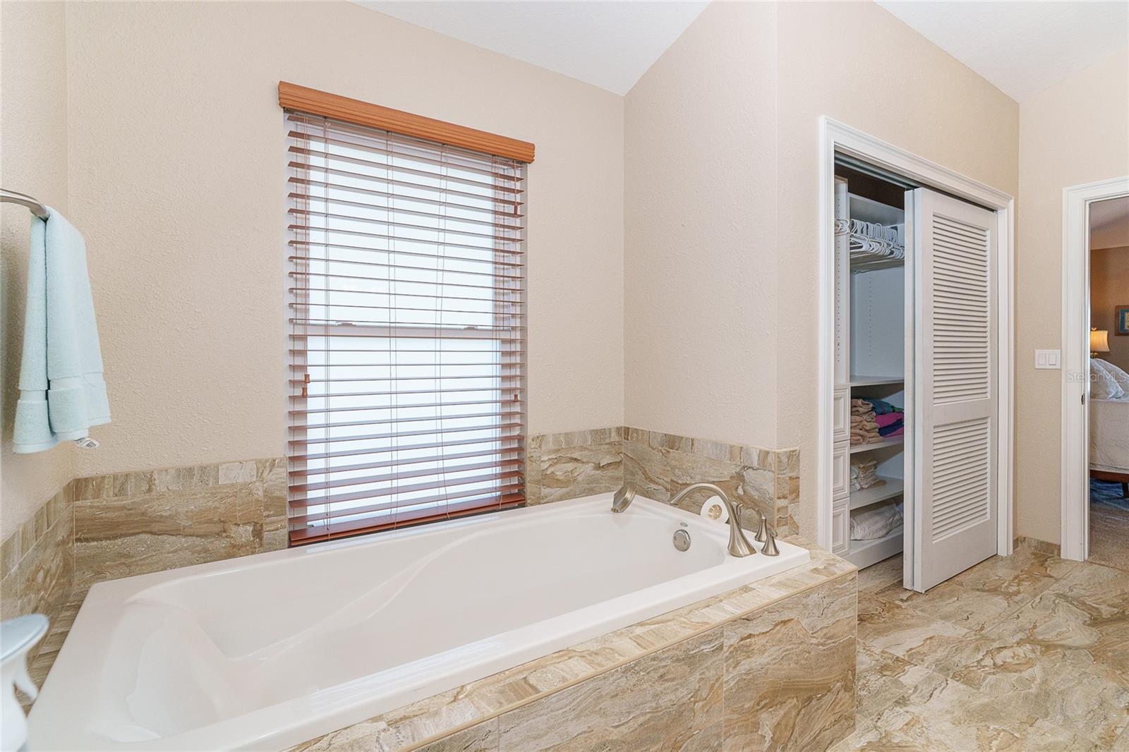 Image 38 of 90 For 230 Gulf Boulevard