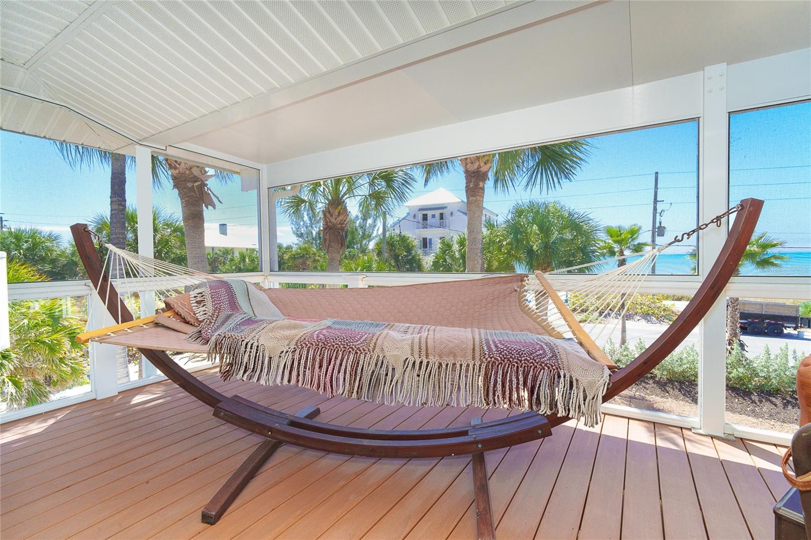 Image 39 of 90 For 230 Gulf Boulevard