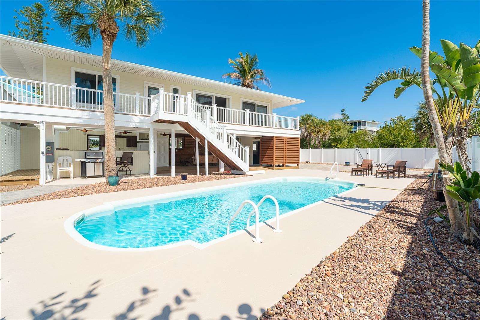 Image 49 of 90 For 230 Gulf Boulevard