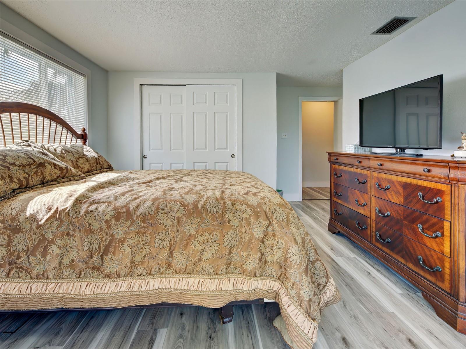 Image 44 of 60 For 24 Oxford Drive