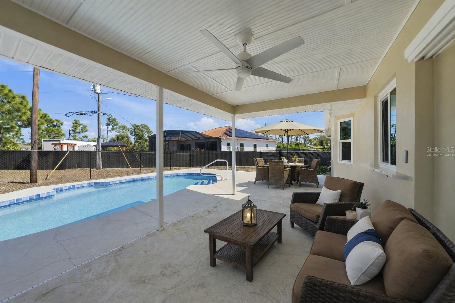 Listing photo id 9 for 6037 David Boulevard