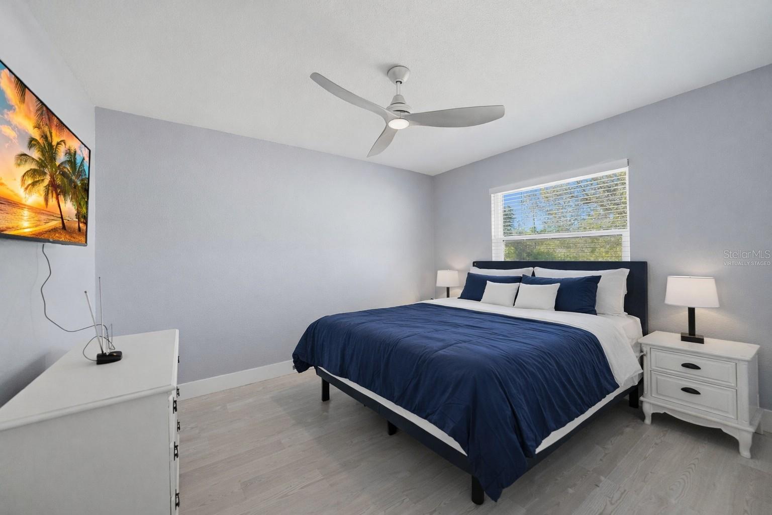 Listing photo id 16 for 6037 David Boulevard