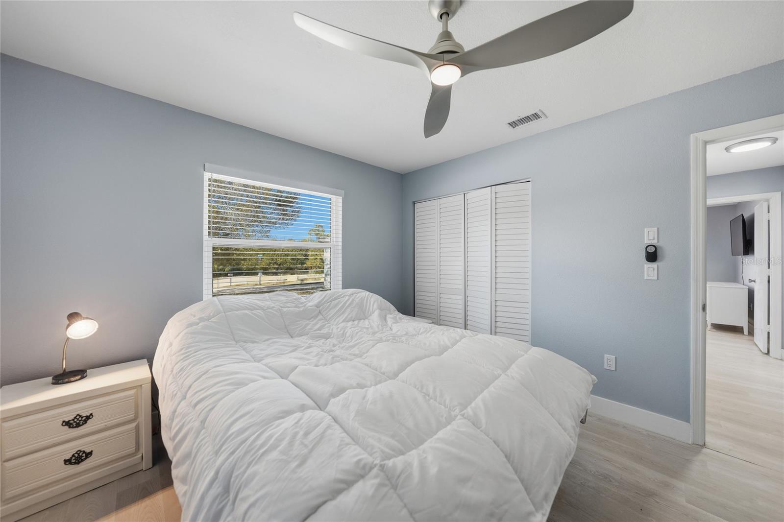 Listing photo id 29 for 6037 David Boulevard