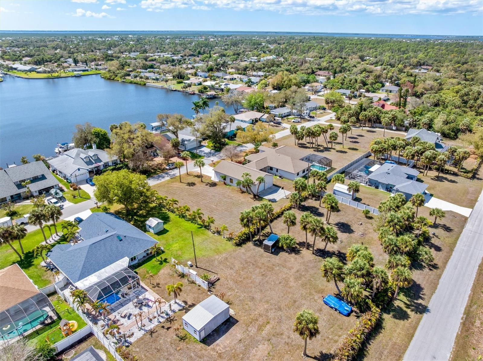 Image 13 of 73 For 18412 Meyer Avenue