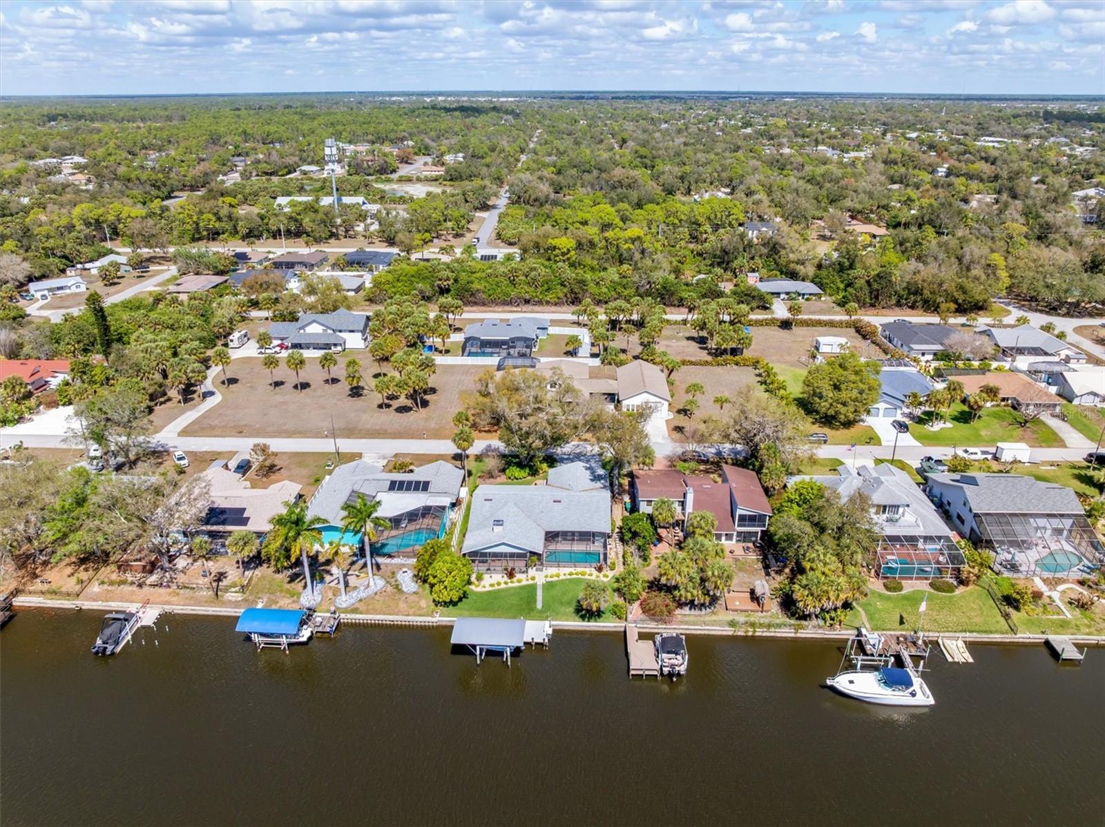 Image 15 of 73 For 18412 Meyer Avenue