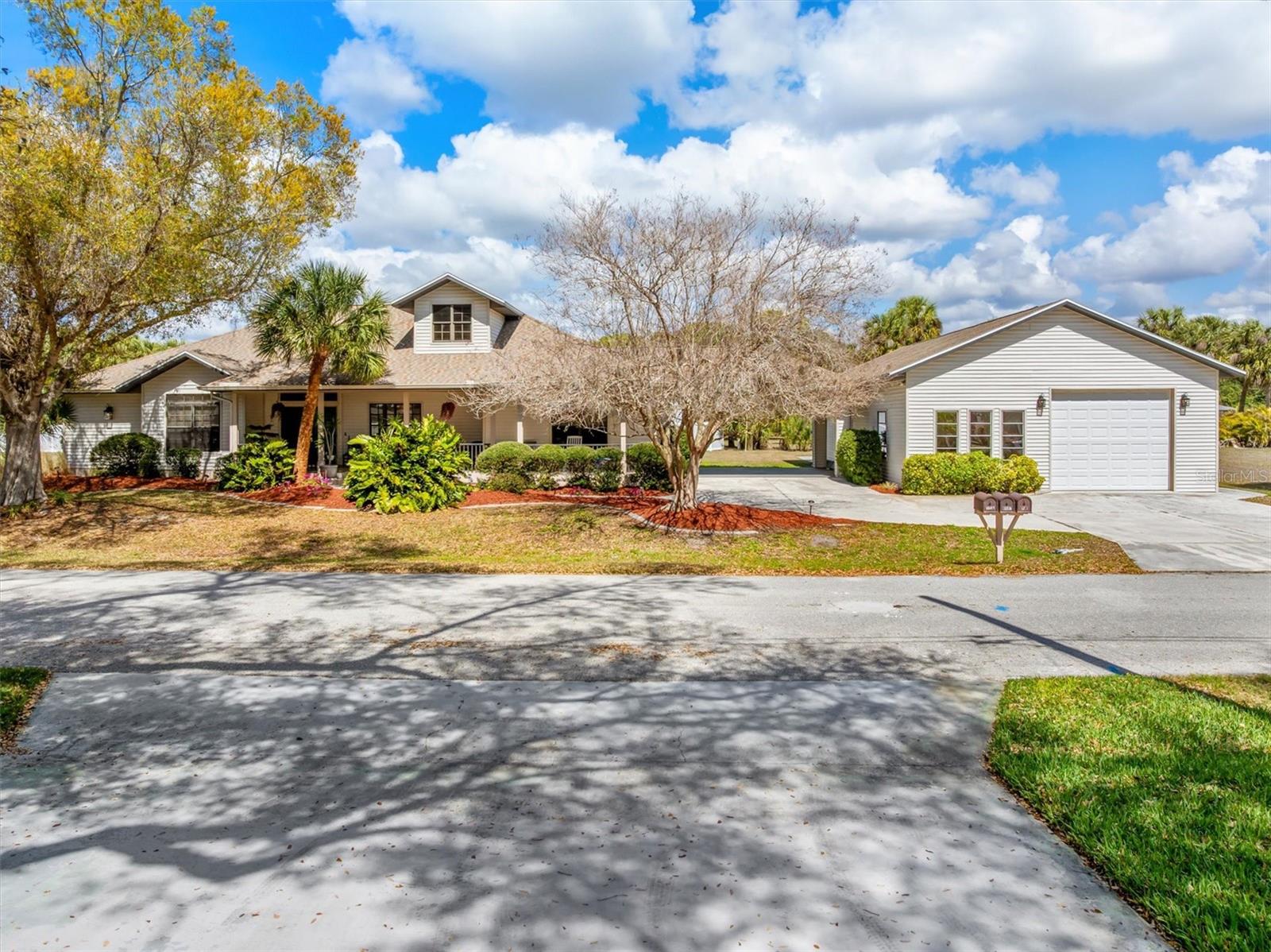 Image 16 of 73 For 18412 Meyer Avenue