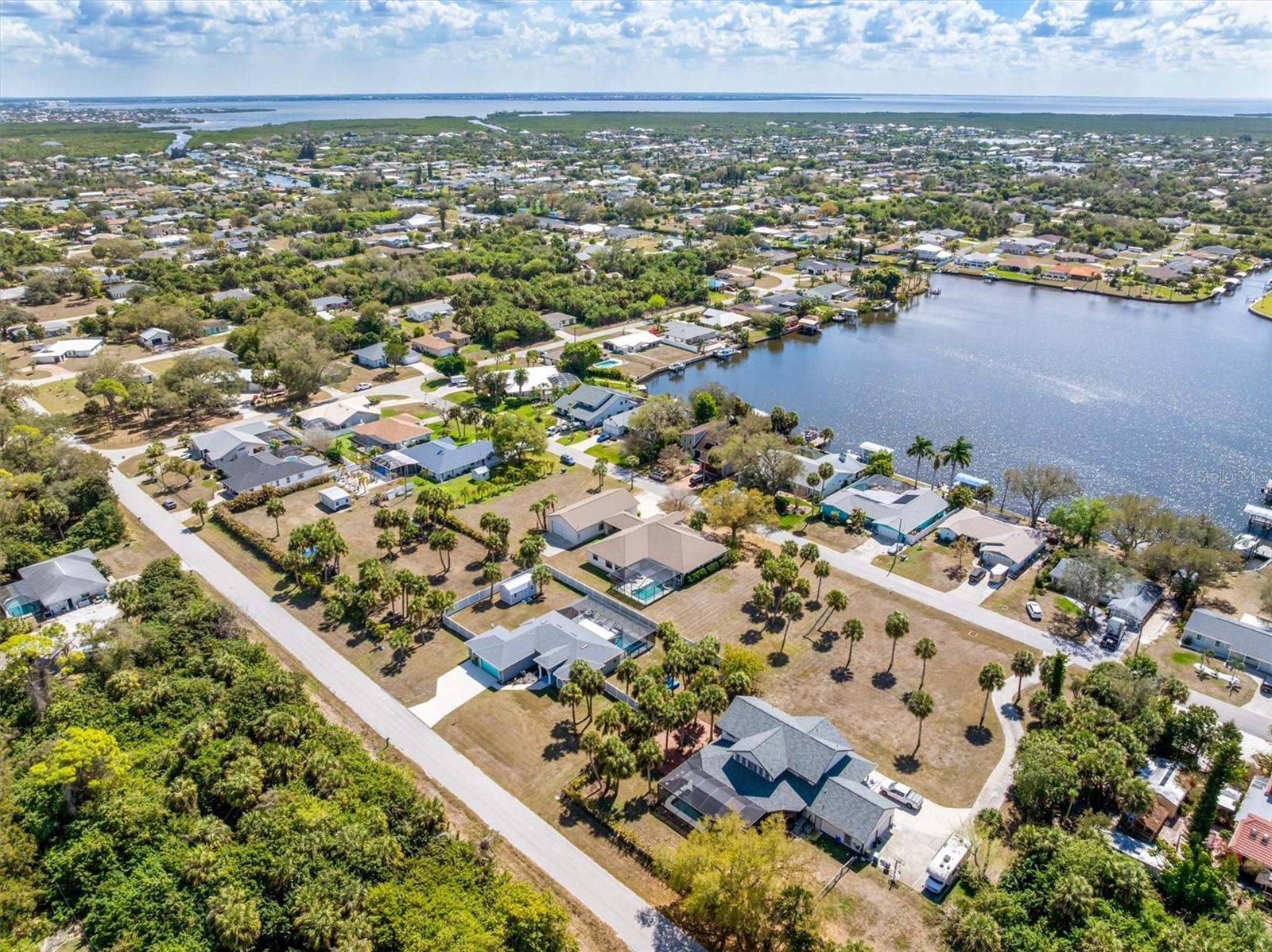 Image 22 of 73 For 18412 Meyer Avenue