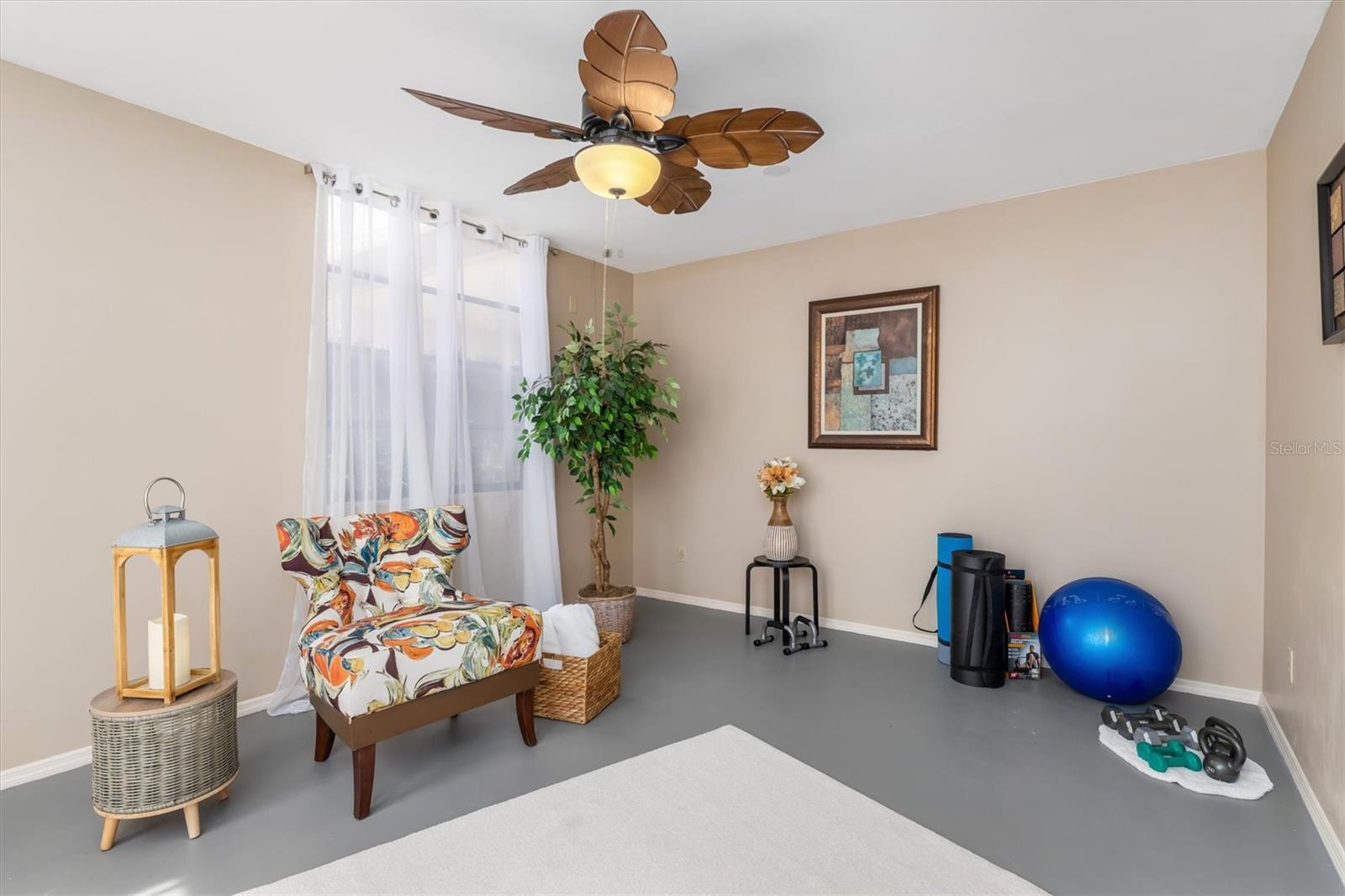 Image 29 of 73 For 18412 Meyer Avenue