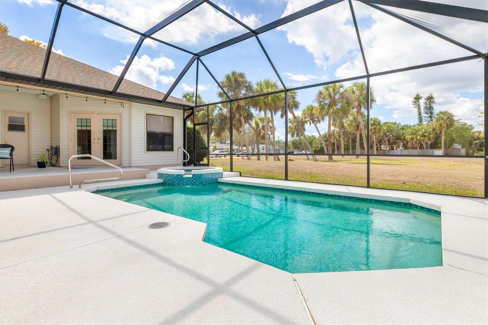 Image 33 of 73 For 18412 Meyer Avenue