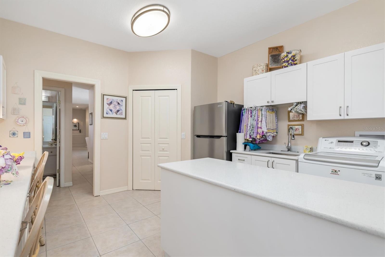 Image 40 of 73 For 18412 Meyer Avenue