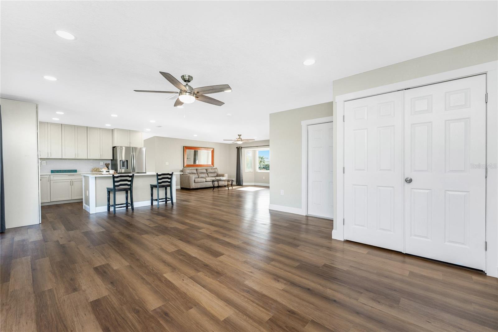 Image 20 of 61 For 72 Oakland Hills Court