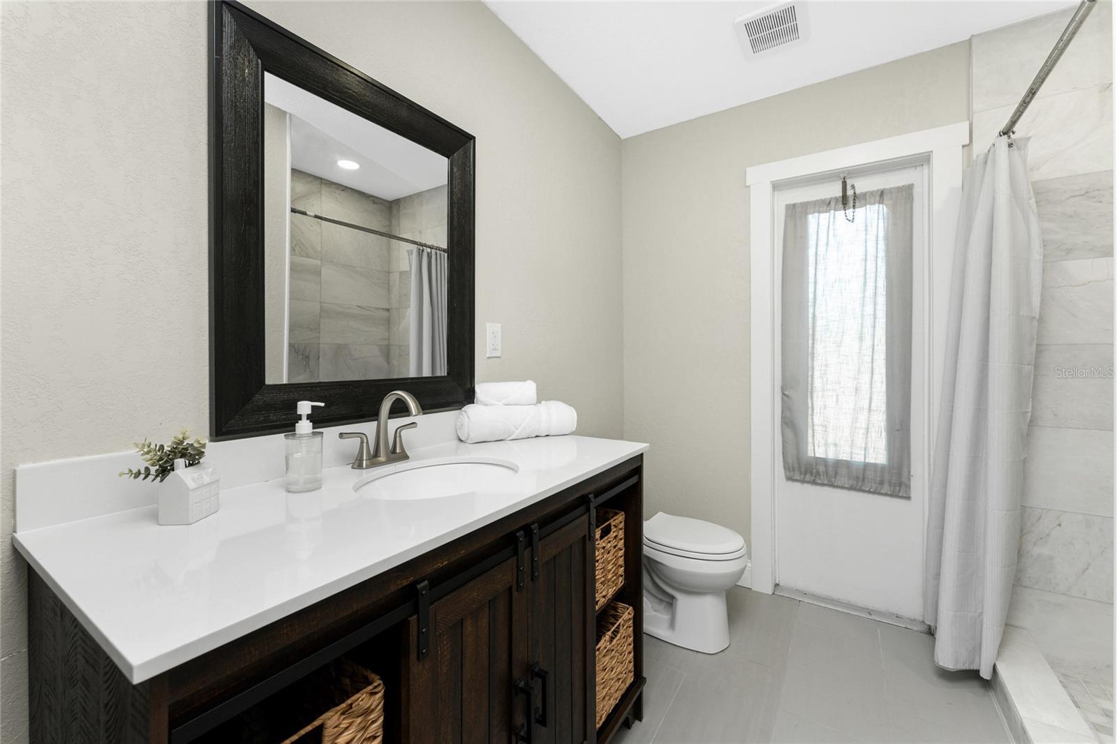 Image 31 of 61 For 72 Oakland Hills Court