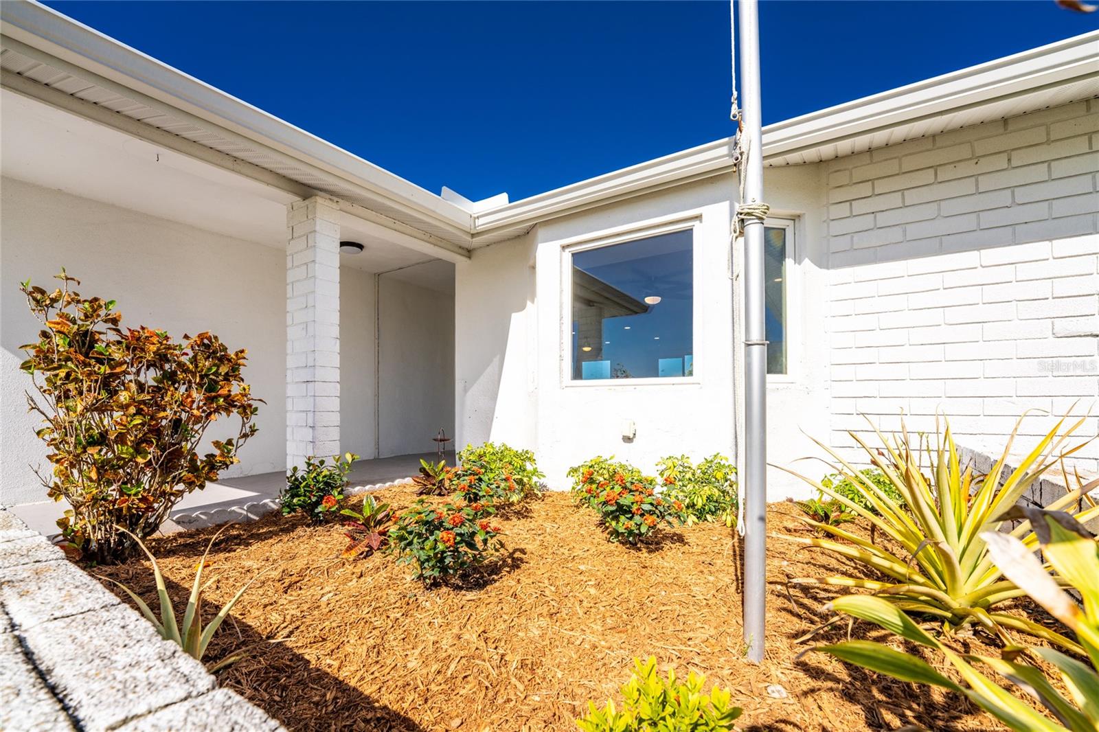 Image 47 of 61 For 72 Oakland Hills Court