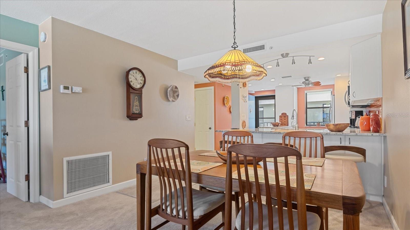 Image 12 of 41 For 1701 Beach Road 312