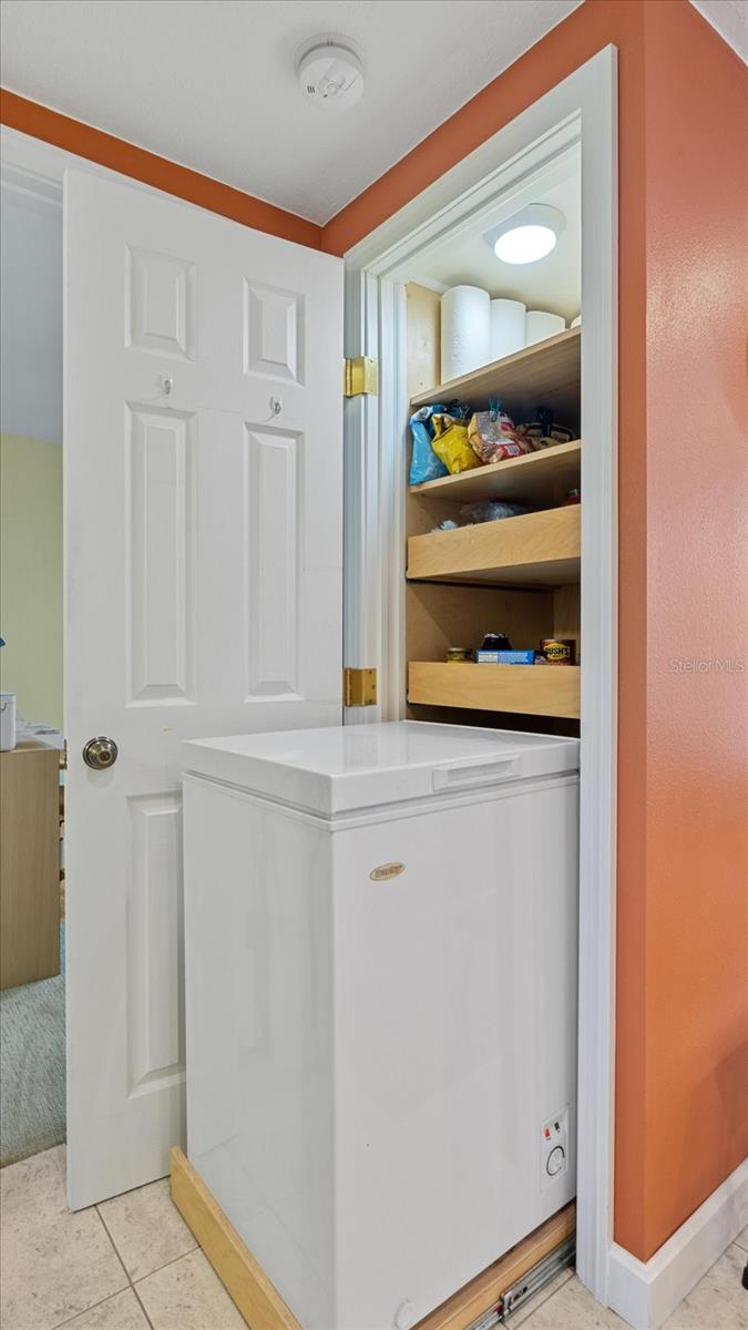 Image 27 of 41 For 1701 Beach Road 312