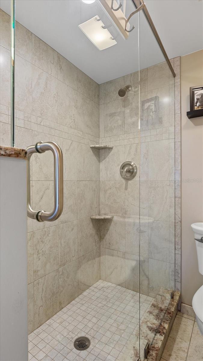 Image 30 of 41 For 1701 Beach Road 312