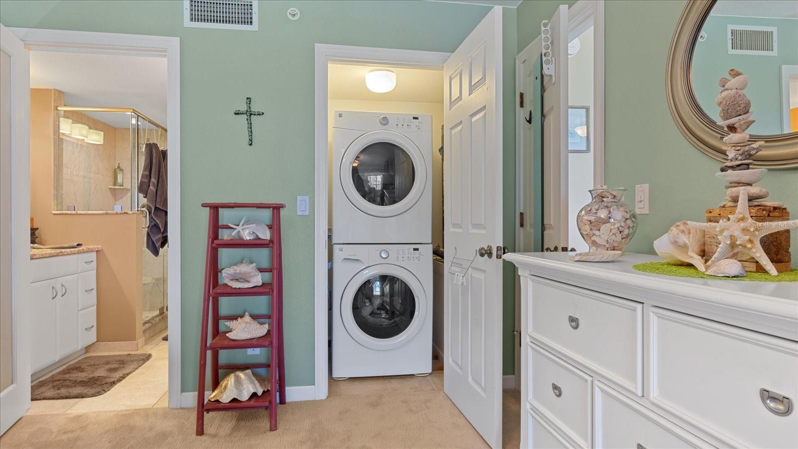 Image 32 of 41 For 1701 Beach Road 312