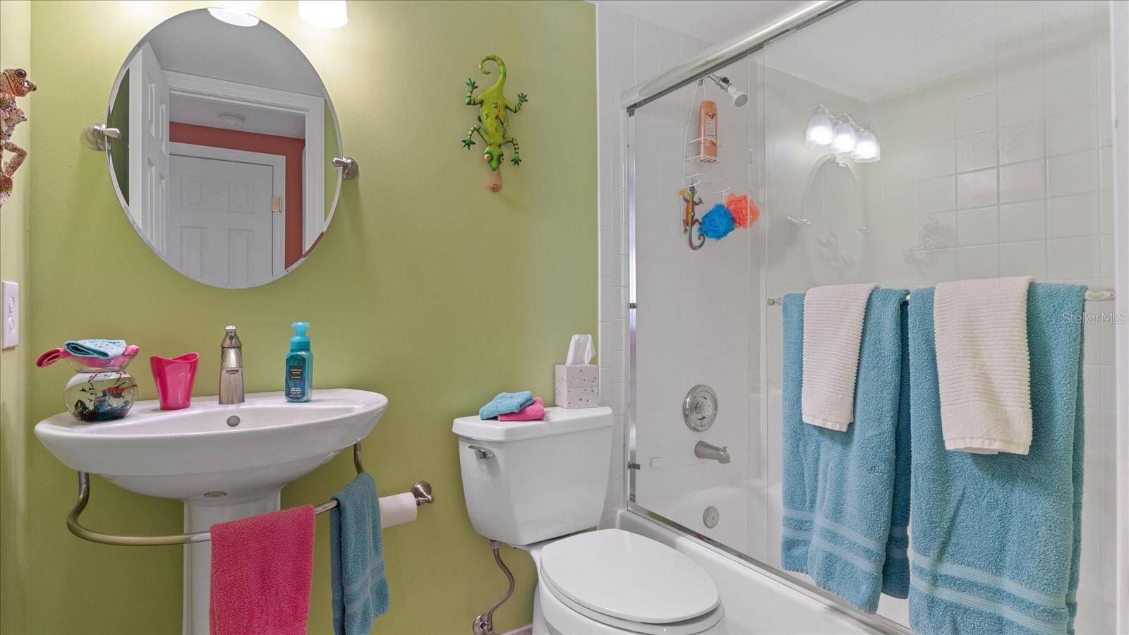 Image 35 of 41 For 1701 Beach Road 312