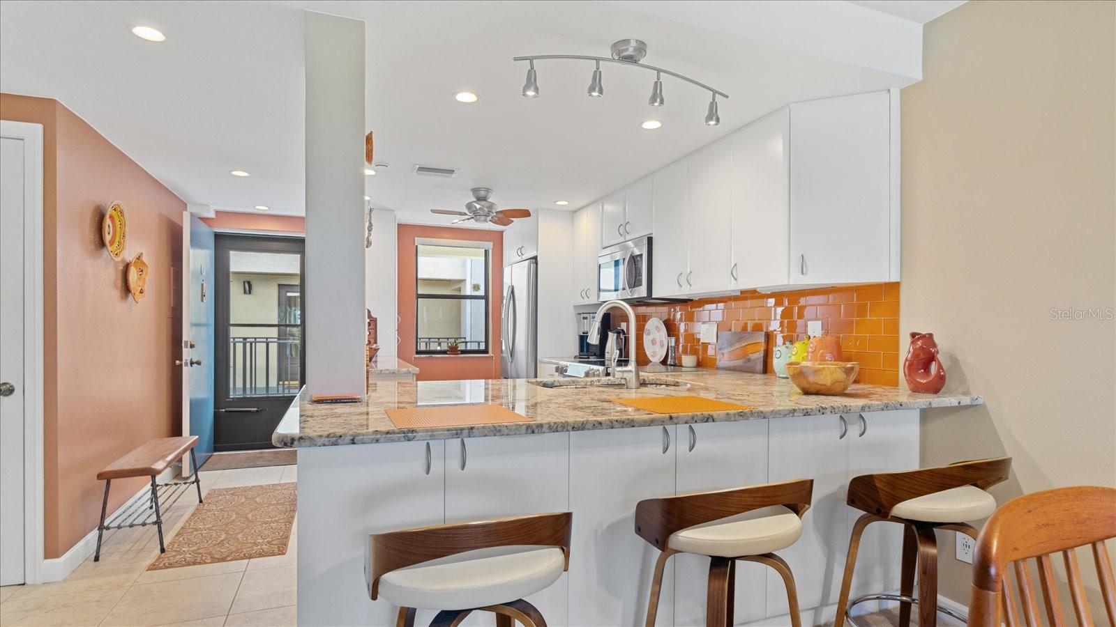 Image 7 of 41 For 1701 Beach Road 312