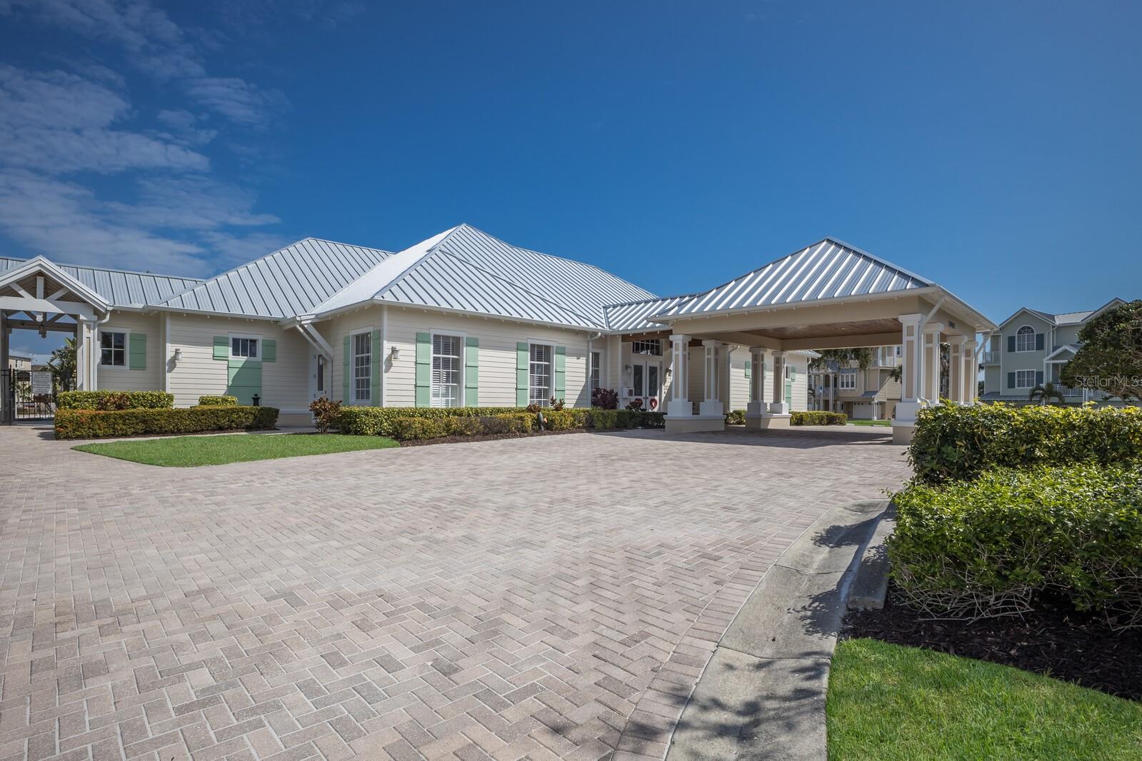 Image 36 of 49 For 10310 Coral Landings Court 98