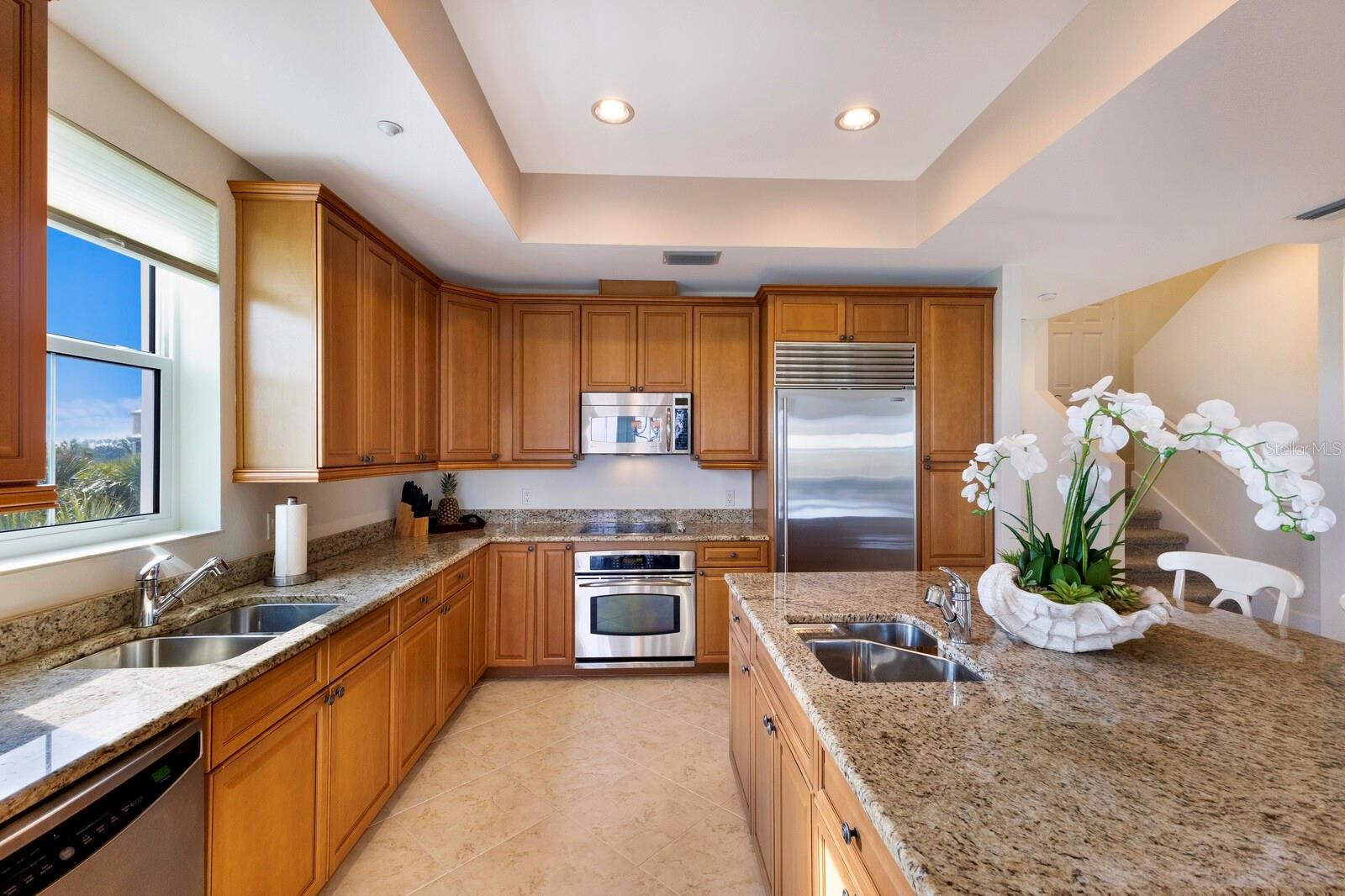 Image 4 of 49 For 10310 Coral Landings Court 98