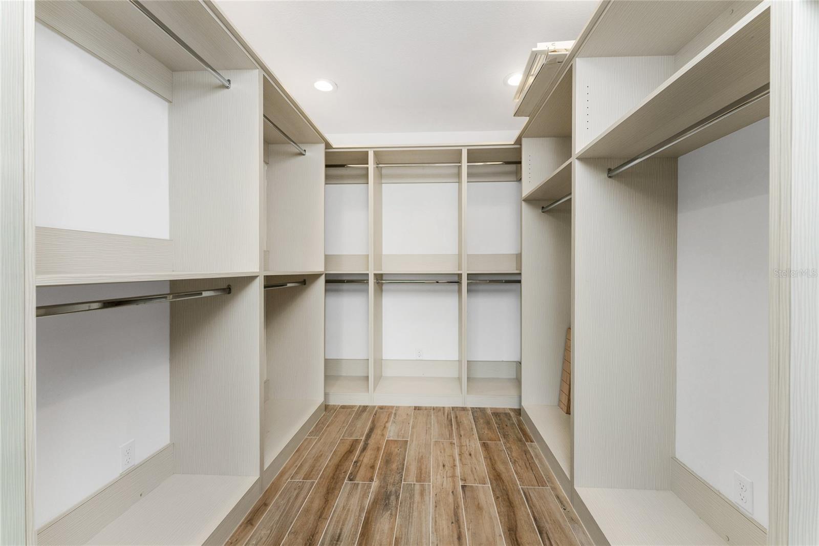 Listing photo id 30 for 6875 Manasota Key Road