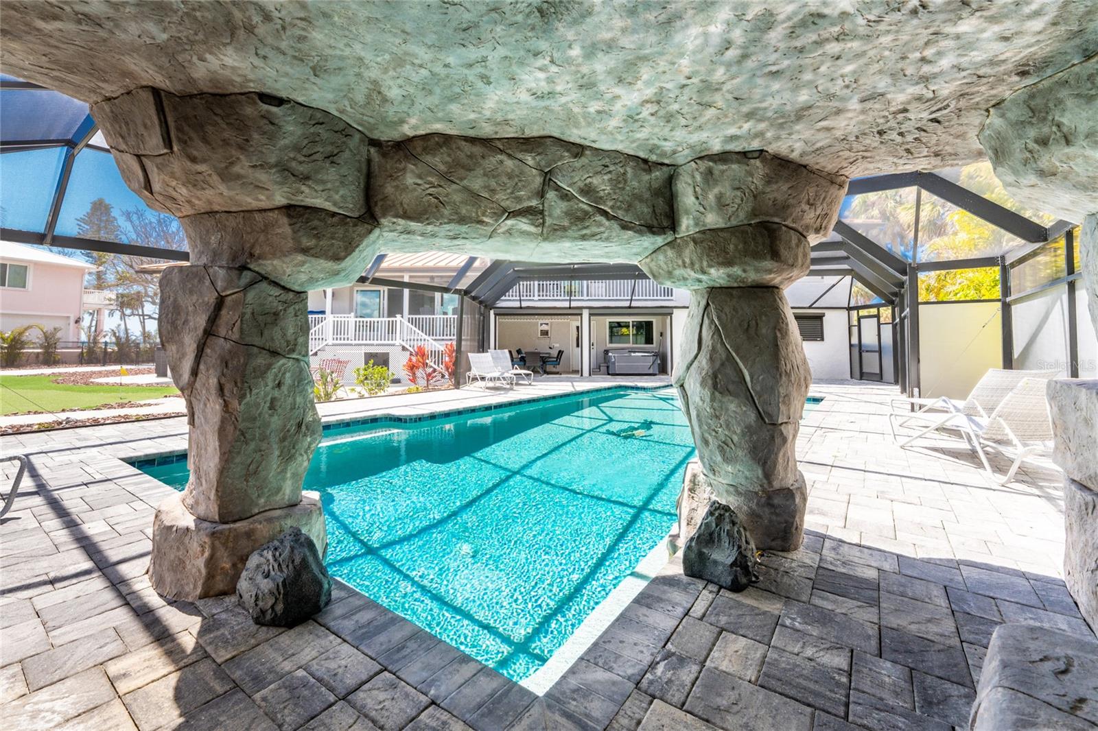 Listing photo id 62 for 6875 Manasota Key Road