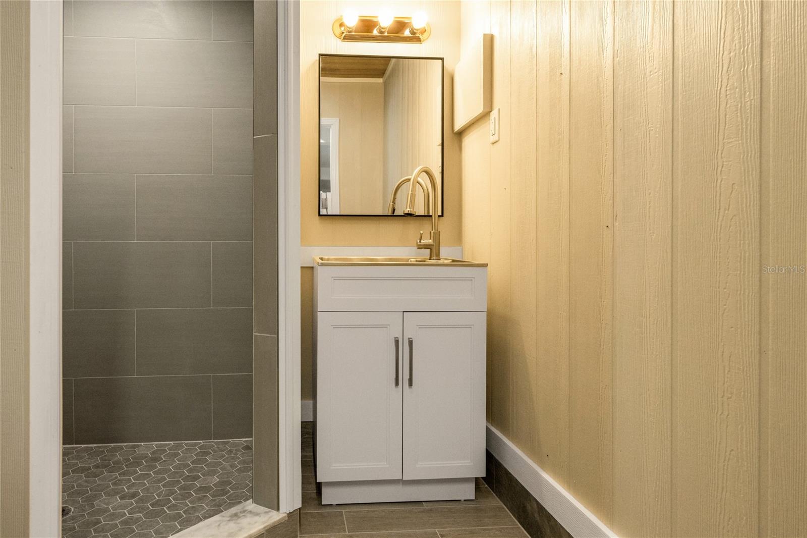 Listing photo id 76 for 6875 Manasota Key Road