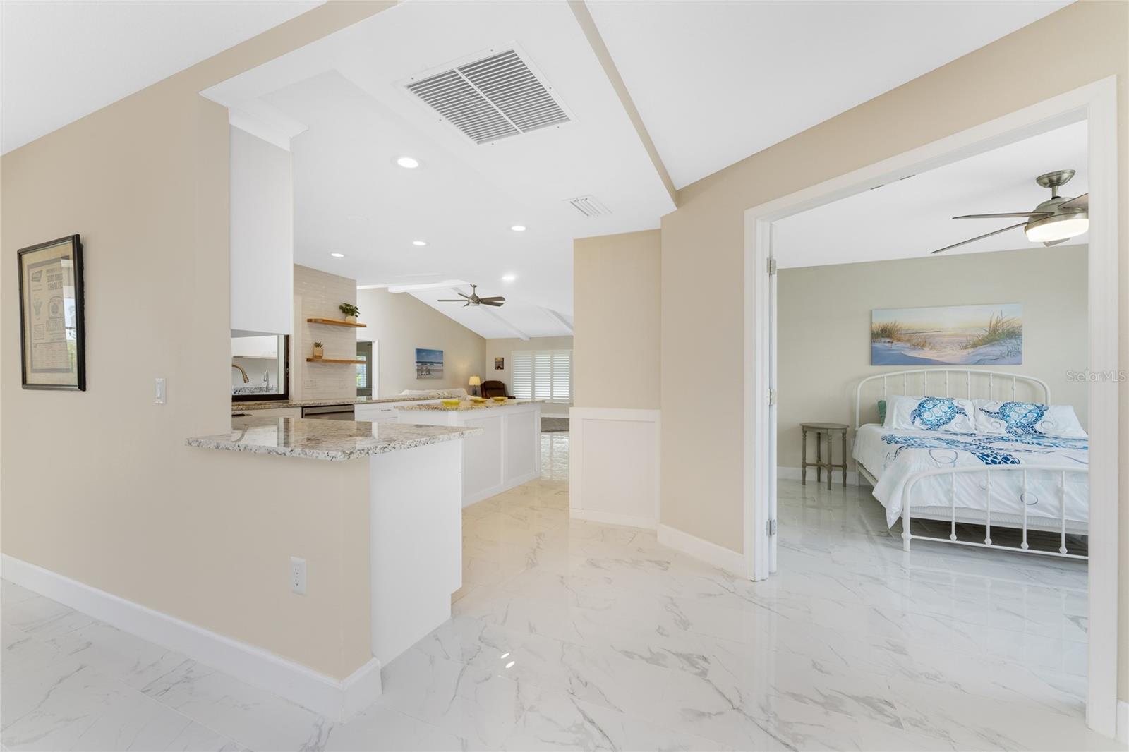 Image 10 of 86 For 461 Firethorn Avenue