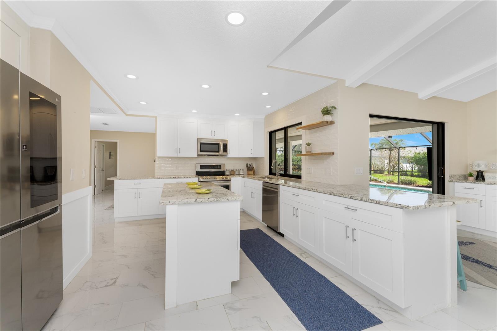 Image 12 of 86 For 461 Firethorn Avenue