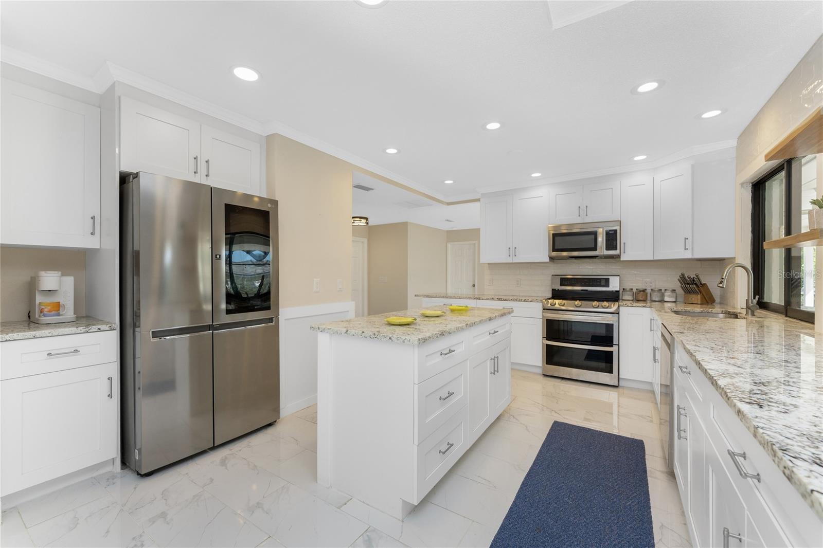 Image 14 of 86 For 461 Firethorn Avenue