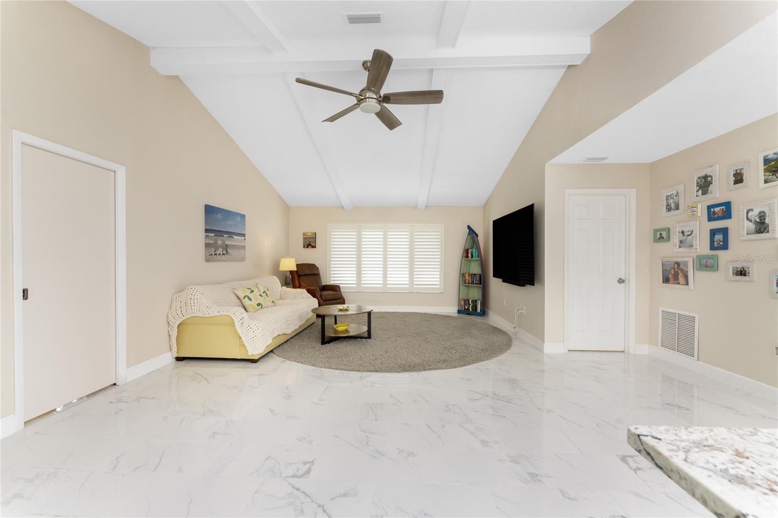 Image 18 of 86 For 461 Firethorn Avenue